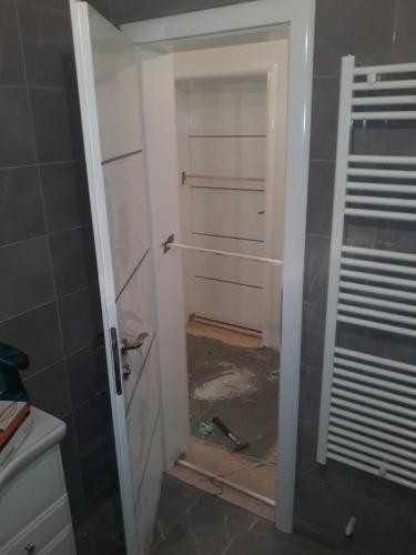 IMG-a0618dab1073b90bd3b0c9a212bd2b54-V-Large (1)