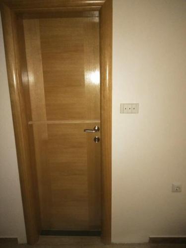 IMG-ad7d7f67ed496cd68344440d108ffa1d-V-Large (1)