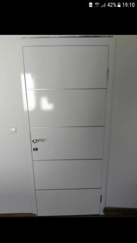 IMG-f18613d5a88bd880153aa9e9e01892bc-V-Large (1)